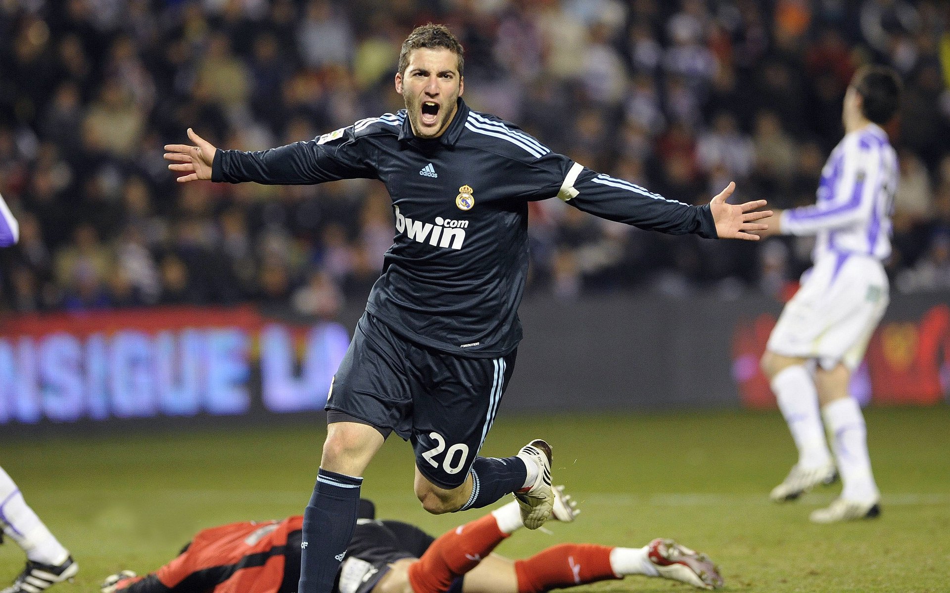 看点爆棚：各大联赛的“下周十场必看”赛事